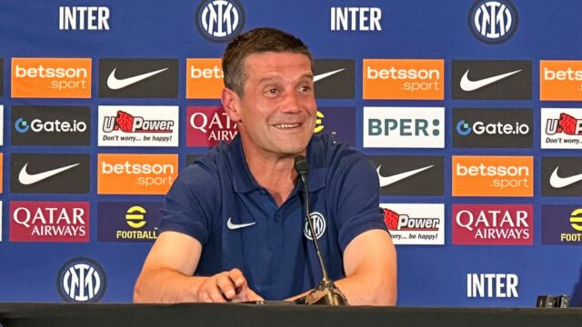 Novo treinador de Milan Chivu: a Copa do Mundo do Clube é uma chance de abalar a "decepção" da perda final do UCL

