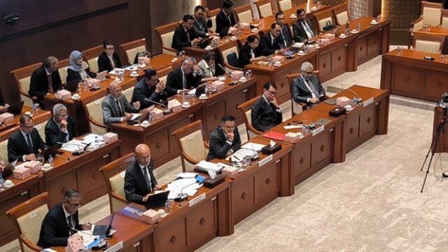 Nurul Arifin a Sugion: o governo é negligente em um cidadão pode ser mantido em um administrador de Judol no Camboja

