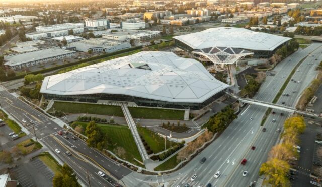 2400 Kondensa Street em Santa Clara, mostrada como parte do contorno. Os limites são aproximadamente. O campus da sede da NVIDIA é visível no meio da imagem. (Google Maps)