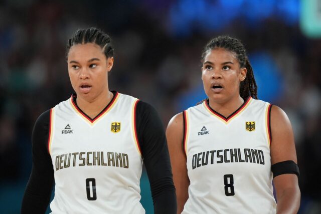 Nyara Sabally não pode esconder emoções reais enquanto se retira do EuroBasket para priorizar os objetivos de longo prazo.

