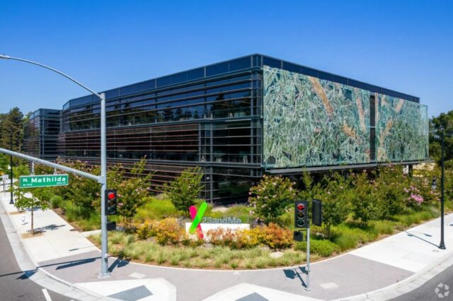 O Big South Bay Office Building é comprado, o negócio mostra um enorme salto de preço.

