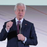 O CEO da JPMorgan diz que a economia dos EUA ameaçada por 'duto