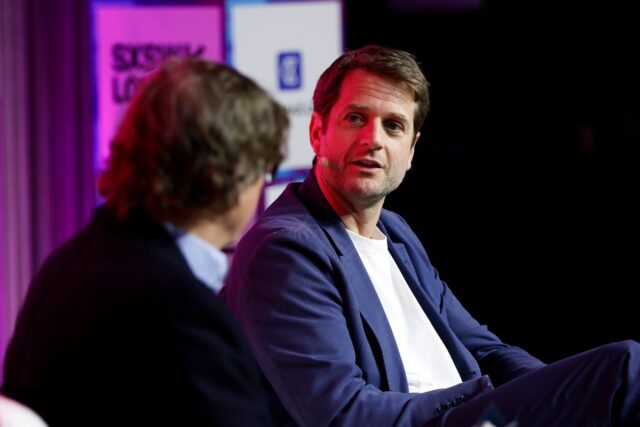 O CEO da Klarna diz que a empresa usará pessoas para oferecer um serviço ao cliente VIP

