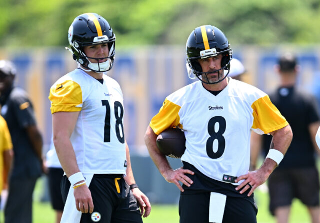 O Howard do Steelers não está no Aaron Rodgers

