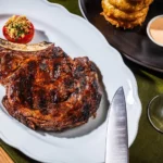 O New Bourbon Steakhouse abre para a Disney World em julho de 2025 e as reservas agora disponíveis!