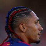 O atacante do Barcelona Rafinha chamado La Liga 2024-25 Jogador da temporada