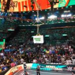 O atual campeão da WWE tem uma contusão em frente à grande defesa do título no banco.