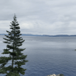 O barco do lago Tahoe Kentet; 6 mortos, 2 faltando