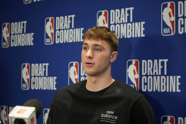 O basquete está em um dia antes do draft da NBA de 2025, fazendo um palpite em ousado sobre Cooper Flagg

