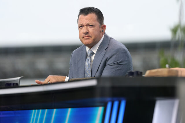 O carro do carro de Tony's Stewart para o topo HHRA em Norwalk: Atualização de compartilhamentos de driver

