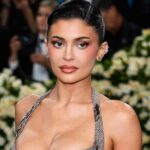 Toda vez que os Kardashians revelavam sua cirurgia