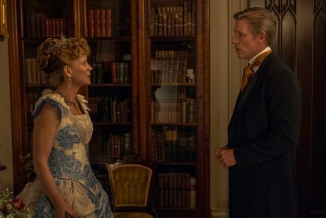 O criador e as estrelas de "The Gilded Age" explicam por que a pobre Aurora Fain é forçada a se divorciar: "Você quebrou as regras"

