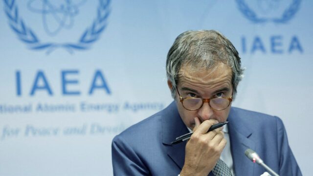 O diretor da IAEA diz que o urânio enriquecido com o iraniano não pode ser colocado de acordo com ataques militares nos EUA

