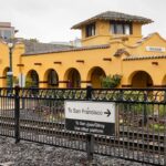 O empreiteiro Caltrain foi condenado a 60 dias de prisão para construir apartamentos secretos em estações de trem