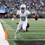O ex -NFL QB sugere a idéia de comércio chocado com a colina de Tyreek dos golfinhos