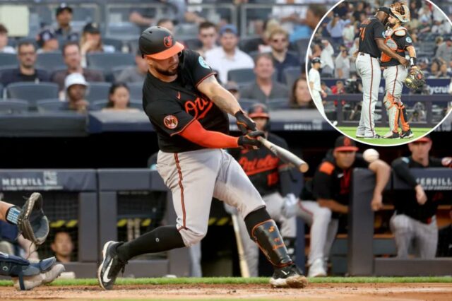 O apanhador de Baltimore Oriokes, Gary Sánchez (99), atinge o single bipolar RBI durante o primeiro turno, quando o New York Yankees tocou no Baltimore Orioles na sexta -feira, 20 de junho de 2025 no Yankee Stadium, em Bronx, NY. 