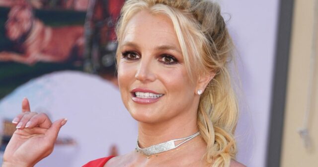 O filho de Britney Spears, Jayden, 18, se levanta a ela agora: veja a foto

