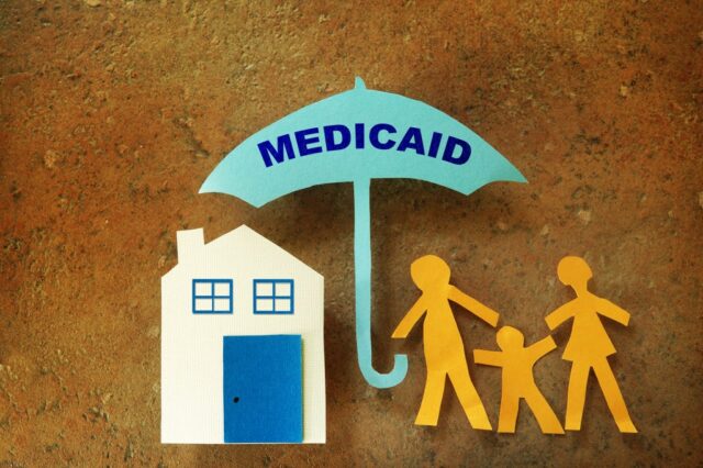 O governo Trump indica o oficial de deportação dados pessoais de participantes do Medicaid de imigrantes

