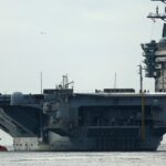 O grupo de ataques de transportadora do USS Nimitz navegando em direção ao Oriente Médio em frente ao cronograma, diz o funcionário dos EUA