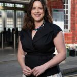 O ícone do EastEnders, Zoe Slater, fez uma bomba de volta ao sabão da BBC depois de 20 anos