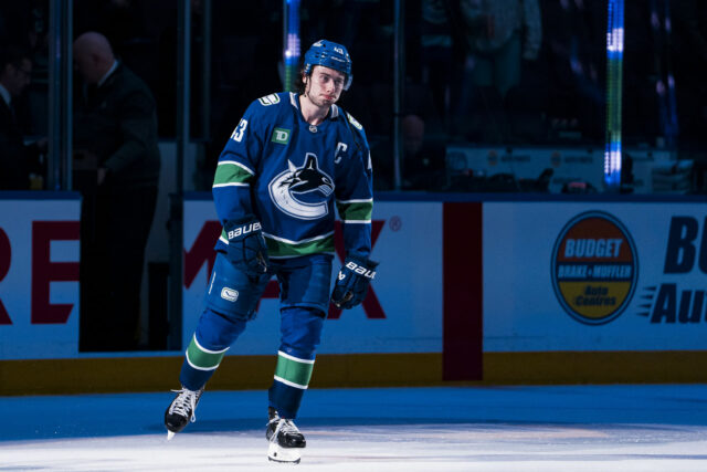 O insider da NHL opina potencialmente Quinn Hughes enfatizou o interesse de Canucks em Bowen Byram em 2027

