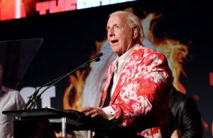 WWE Legend R Flair definido para se inscrever na cirurgia O legenda de luta livre Ross Fluir forçou a cancelar a aparência do câncer