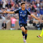 O nativo de San Jose - Beau Leroux se curva como Beckham, mas os terremotos se ligam à galáxia na primeira casa de Bruce Arena