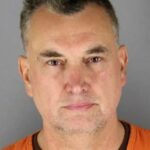 O suposto assassino Vance Boelter, 57 anos, está enfrentando acusações estaduais e federais do assassinato do representante de Minnesota.