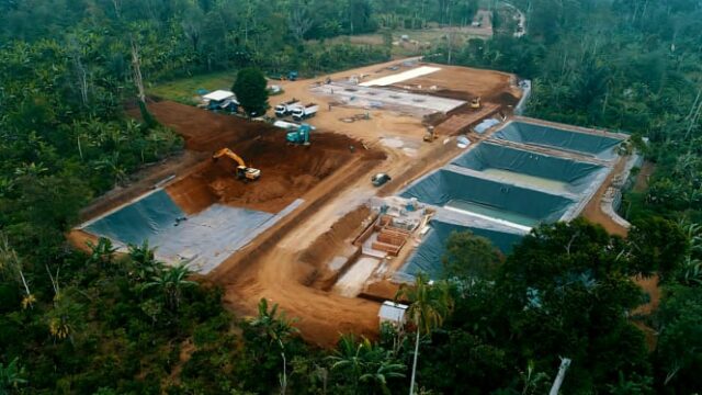 O presidente Prabowo inaugurou a planta de energia geotérmica de Lampung, com capacidade de 55 MW

