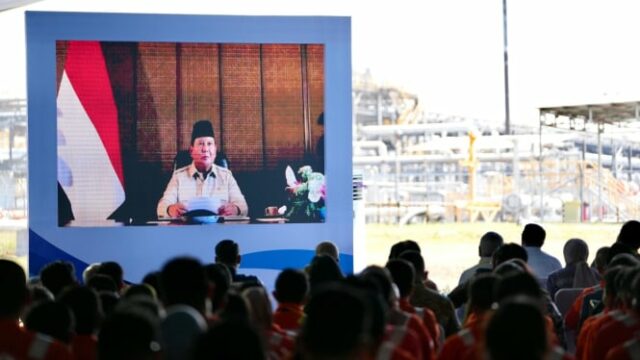 O presidente inaugurou Pabowo, Rebamina contribuiu para aumentar a produção de petróleo de bloqueio de Cepu para 30 mil barris por dia

