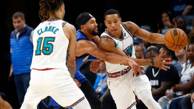 O que significa o comércio de domingo impactante para o leste, a saga KD e o draft da NBA

