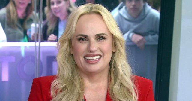 Ramona Agruma e Rebel Wilson