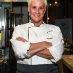 A amada estrela da Food Network, Anne Burrell, o post final de mídia social foi revelado após sua morte de choque aos 55 anos; A estrela foi vista em 2019