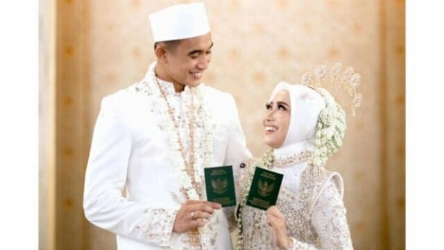 Oficialmente casado! Este é um fato interessante da relação de 8 anos de Rizky Ridho e Sendy Aulia

