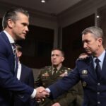 Olhe ao vivo: Secretário de Defesa Hegseth, presidente de chefes conjuntos Caine fala depois de atacar o Irã
