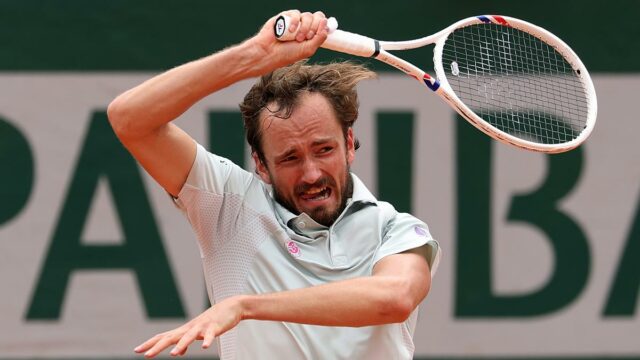 Open livre: Medvedev supera Manarino, Mertens e Andreescu

