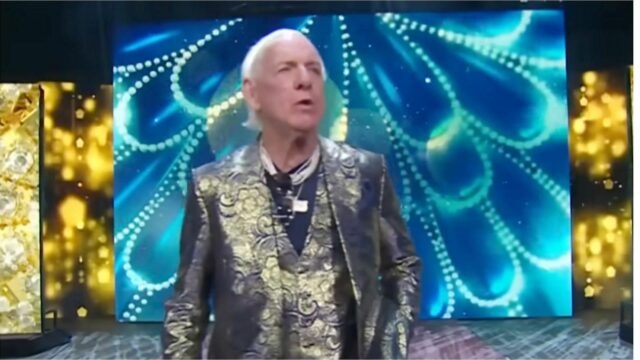 Orações pelo WWE Hall da Fama Ric Flair

