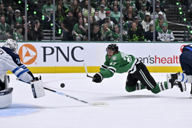 O capitão do boné de Mason Marchment pode funcionar para Canucks na próxima temporada - Fonte: Imagni