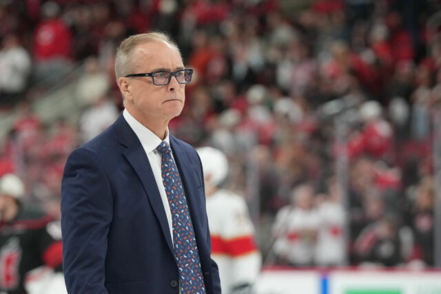 Os furacões HC Rod Brind'amour esclarecem a visão dos Panteras da decisão de HC Paul Maurice de ser controversa

