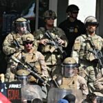 Os fuzileiros navais estão no topo de um ataque verbal em protesto de Los Angeles