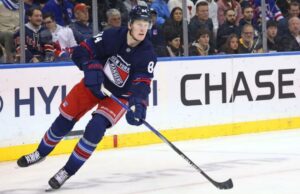 Os guardas atingem uma extensão de dois anos do contrato com Adam Edstrom Os guardas assinaram Adam Edstrom para uma extensão de dois anos do contrato na segunda -feira.