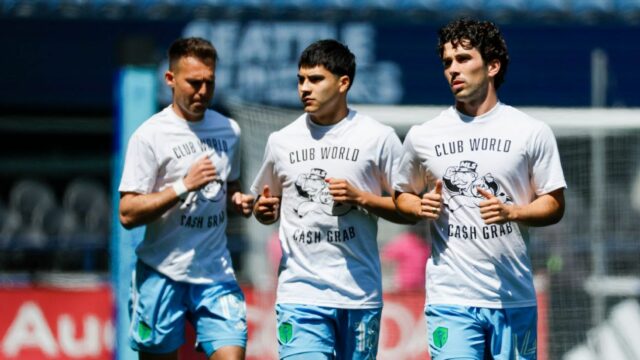 Os jogadores de Seattle exigem o pagamento de apenas CWCs


