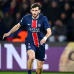 Os ladrões viram a briga. O jogador de Paris-Saint Germanin deixou sua vítima novamente