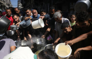 Os líderes reagem ao busca da ajuda de Gaza Aid, eles são demitidos por soldados da IDF Os líderes reagem ao busca da ajuda de Gaza Aid, eles são demitidos por soldados da IDF