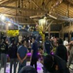 Os participantes do partido gay de Bogor recebem RP 200 mil por pessoa, divulgando convites sob o aparecimento de reuniões de família