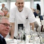 Michel Roux, Bild, que já foi o proprietário do restaurante Two Michelin Star, Le Gavroche, em Londres, admitiu desfrutar de queijo nos cookies digestivos