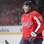 Oshie Capital Star se aposenta após 16 temporadas da NHL
