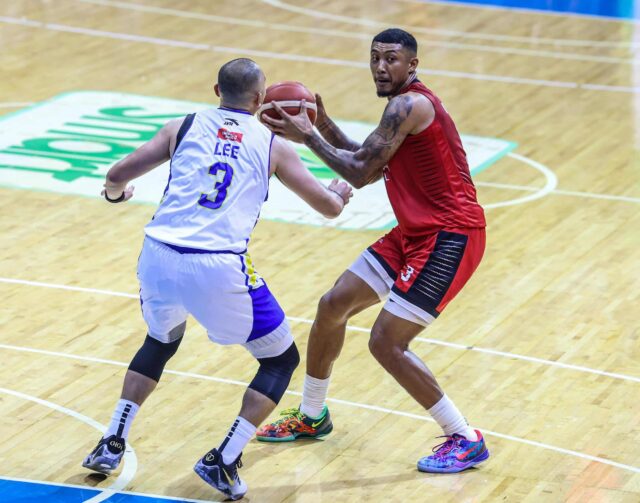 Jamie Malonzo venceu Ginebra Magnolia PBA