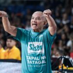 Uma Copa do PBA Filipin contra o Llex Road Warriors durante a partida final da partida de Rain Or Shine, Yeng Guiao.