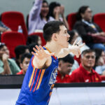 Robert Bolick, estrela do Llex Road Warriors, está jogando contra o Rain ou Shine Elastopainters nas quartas de final da PBA Filipin Cup.